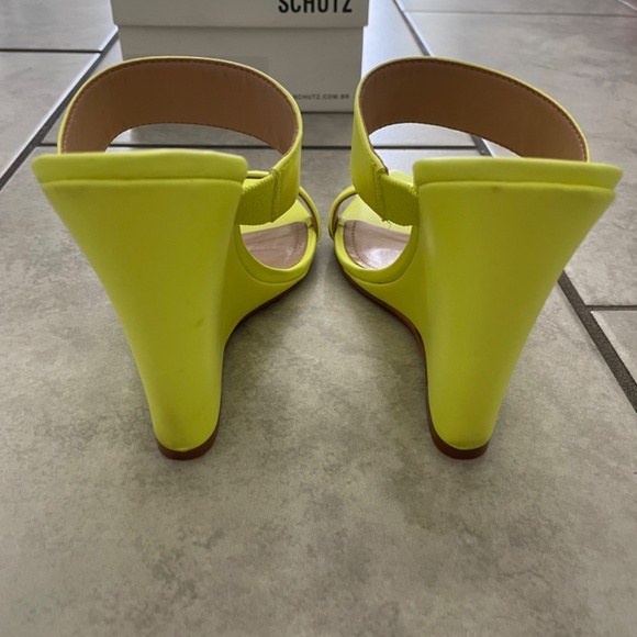 Schutz Soraya Napa Tennis Neon Yellow Leather Wedge - Picture 11 of 13